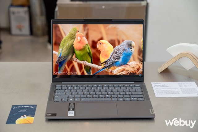 Điều gì đã giúp Lenovo Yoga Slim 7i trở thành mẫu laptop khiến giới văn phòng dùng phát “yêu" luôn